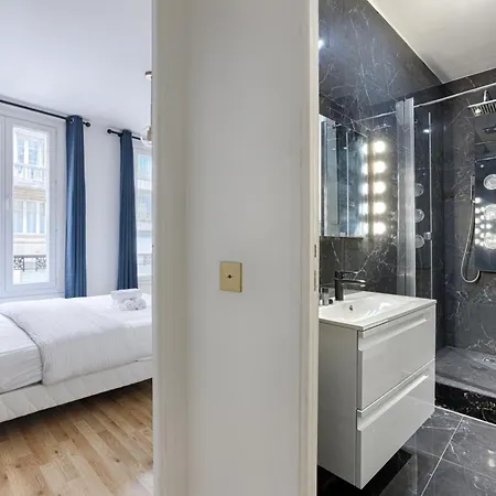 Amazing Luxury Triplex 3br - 6p - Arc De Triomphe Parigi